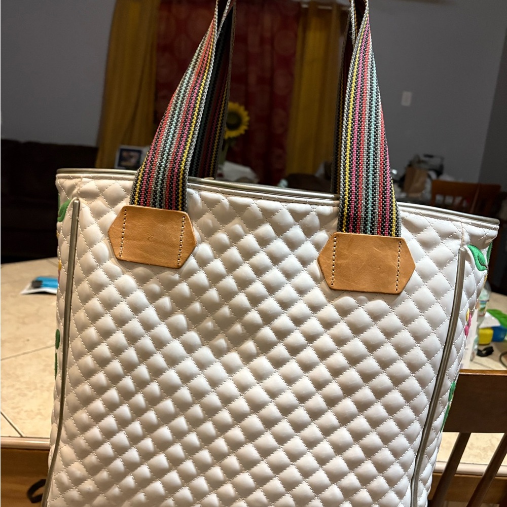 Consuela El Alma Tote